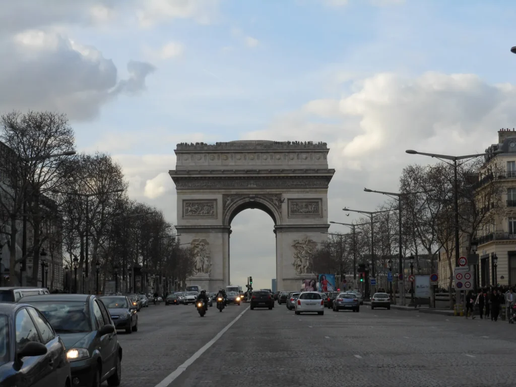 Arc de Triomphe | Adventures with Shelby