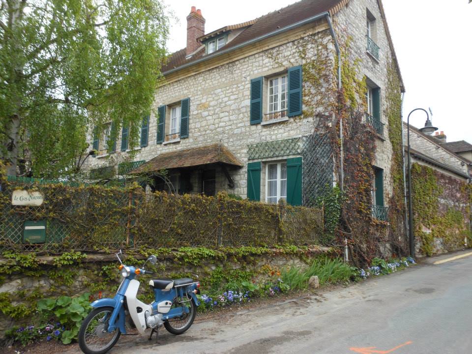 Day Trip from Paris: Monet's Gardens in Giverny, France | Adventures with Shelby