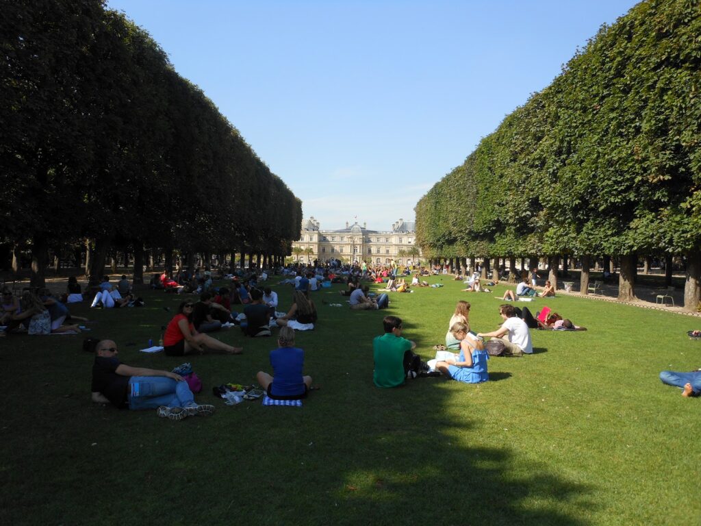 Wandering Paris: A Walking Guide to the Latin Quarter | Adventures with Shelby