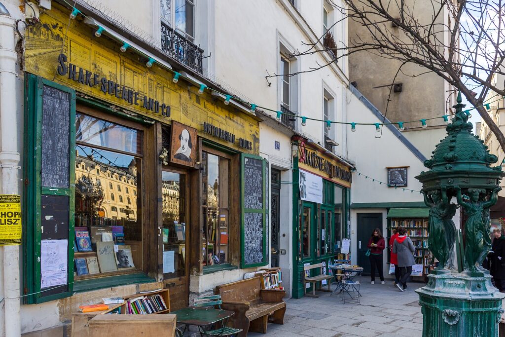 Wandering Paris: A Walking Guide to the Latin Quarter | Adventures with Shelby